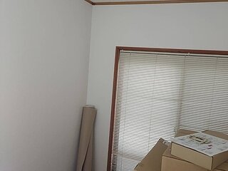 宮崎市で壁紙・天井のクロス張替え工事を行いました｜古くなったお部屋をきれいにリフレッシュのイメージ